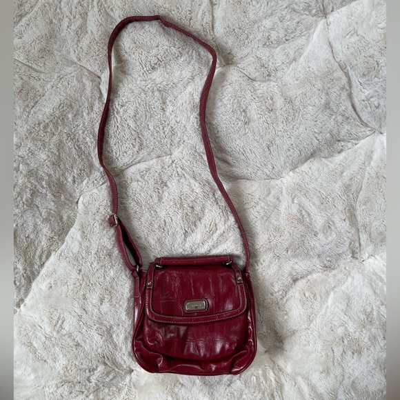Strada glossy red burgundy crossbody purse cute size and color -adjustable strap - Picture 7 of 8